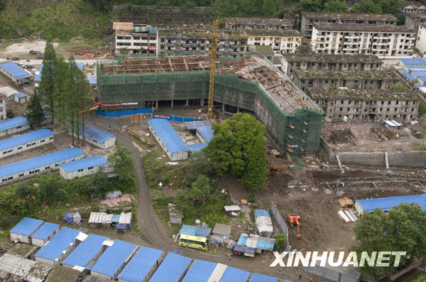 汶川地震一周年：空中看災(zāi)區(qū)重建[組圖]