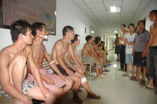 河南洛陽一化工廠發生爆炸 數百群眾受傷(圖)