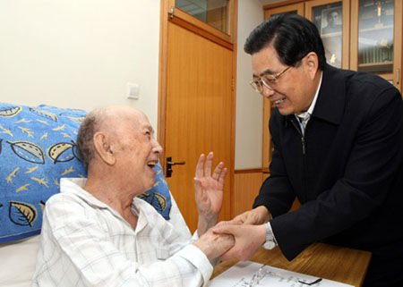 中國(guó)航天之父錢學(xué)森逝世 享年98歲(圖)